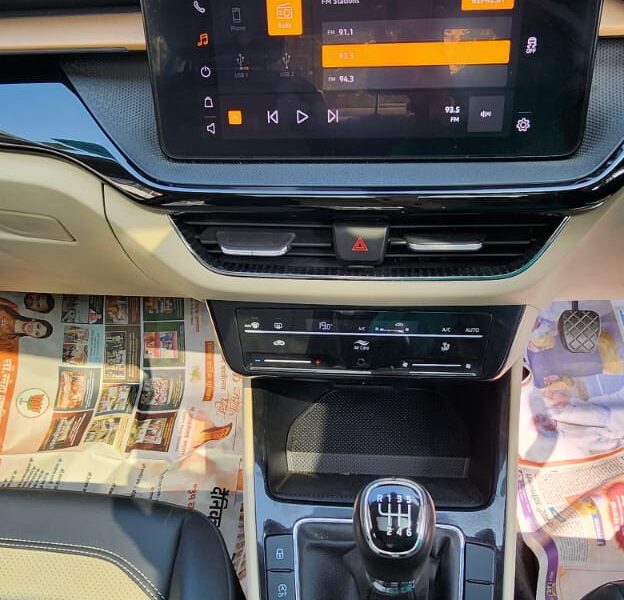 SALAVIA STYLE 1.0 TSI MT 2022